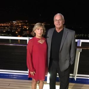 Meet your Posher, Debbie